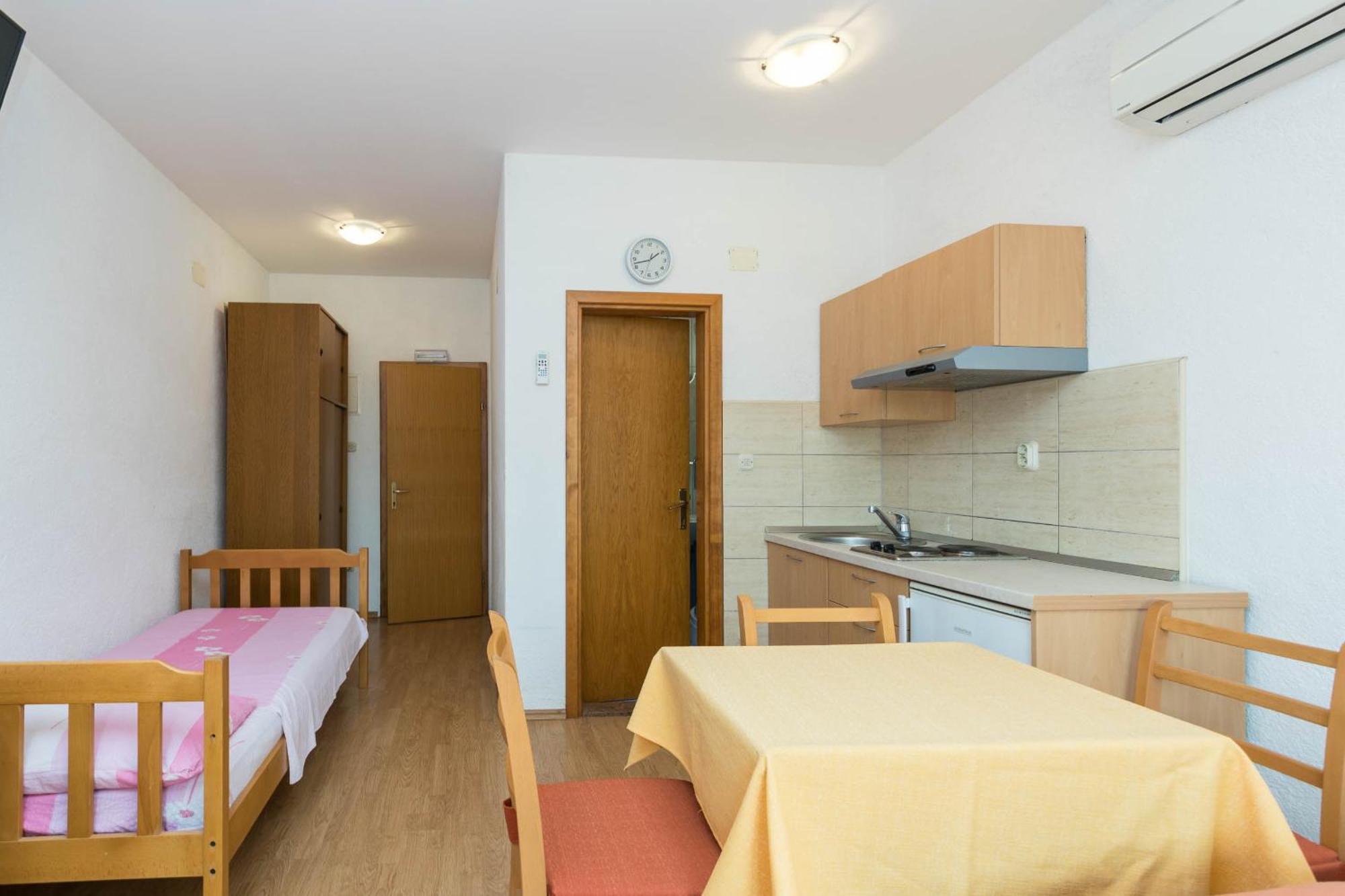 Apartments Cipetic Kaštela Exteriér fotografie